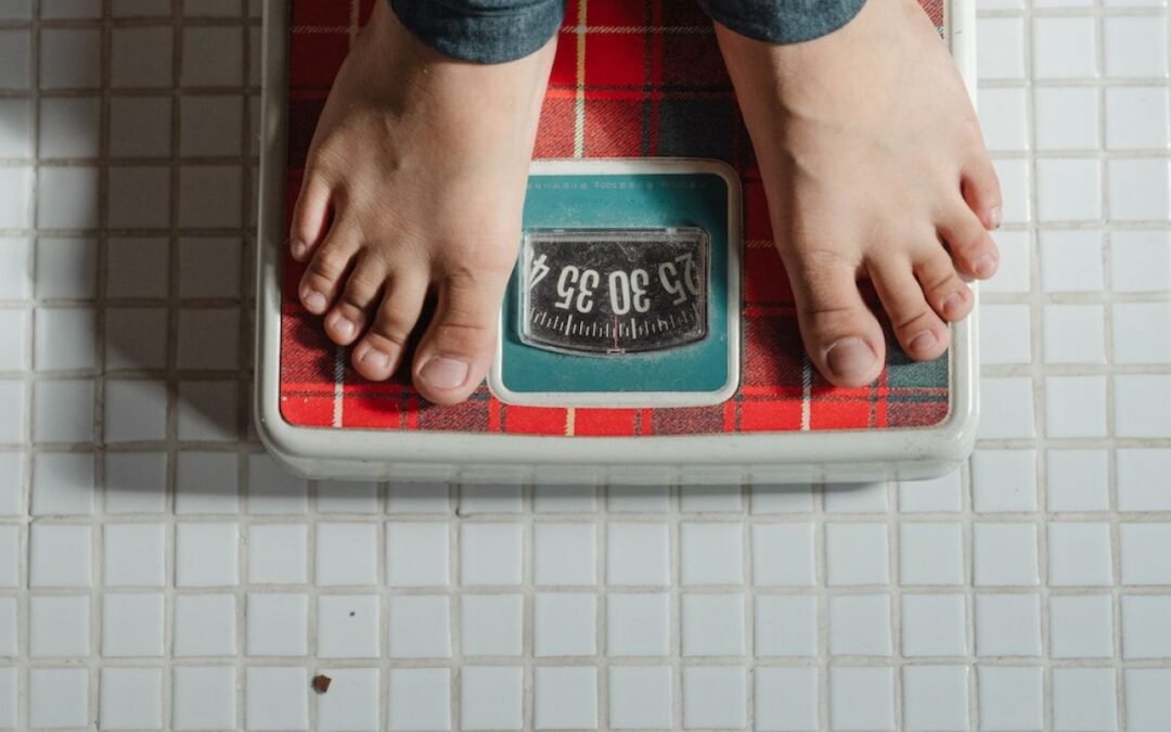 Tu peso en la báscula puede ser engañoso