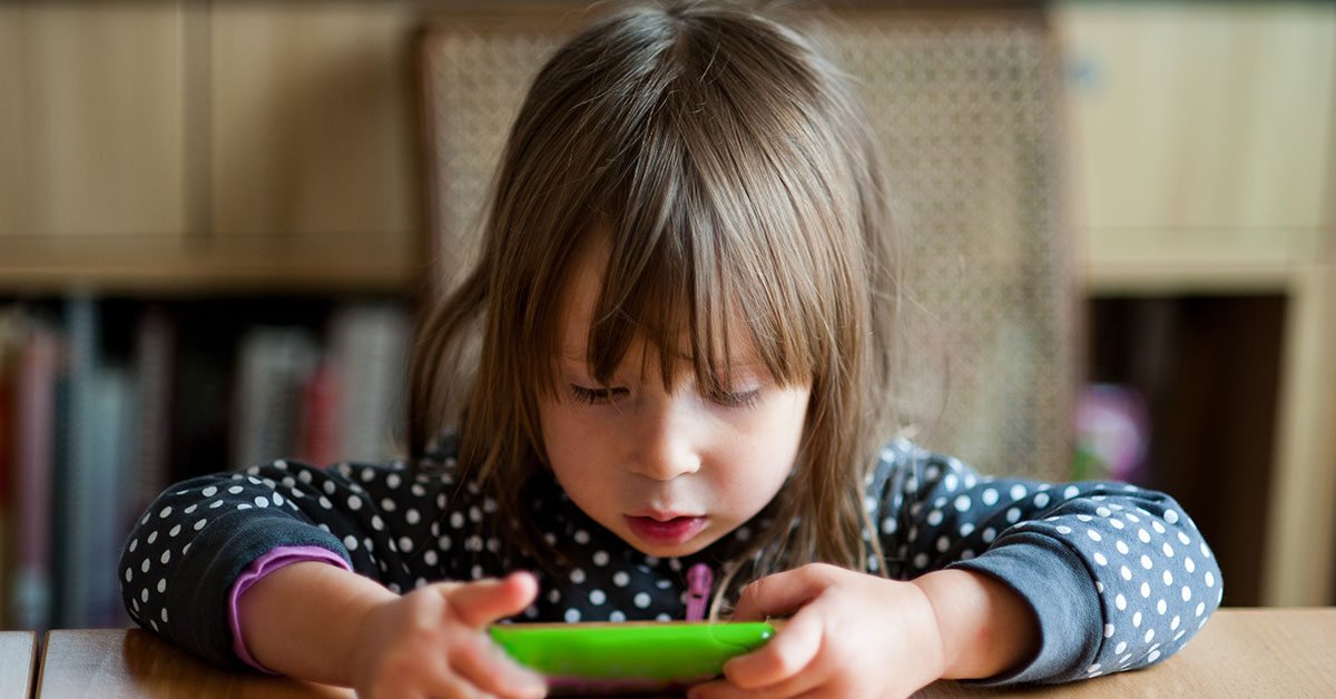 Signs Your Child May Have Developed a Smartphone Addiction ...