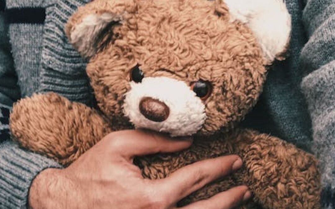 Para sanar a tu niño interior, primero deja ir a tu niño adaptativo