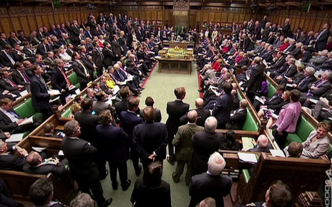 Complacer al pueblo, cobardía y peleas en el parlamento.