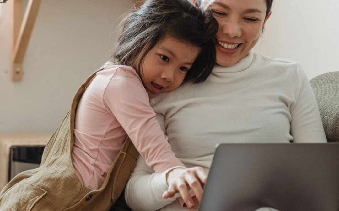 3 cosas que hacen los padres emocionalmente inteligentes
