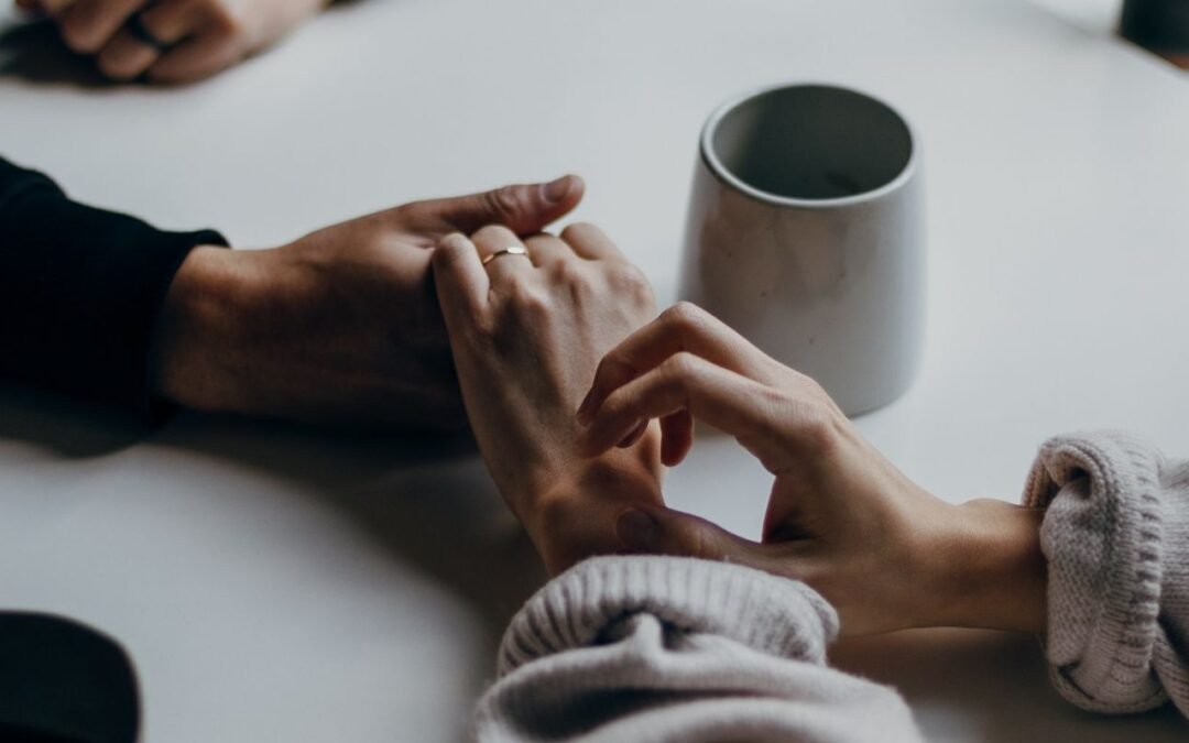 Un estudio del impacto psicológico del dinero en las relaciones