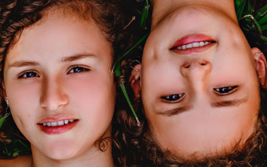 ¿Por qué los gemelos necesitan sus propios amigos?