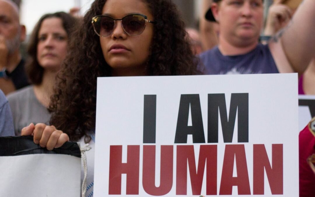 Racismo y trata de personas  Psicología Hoy
