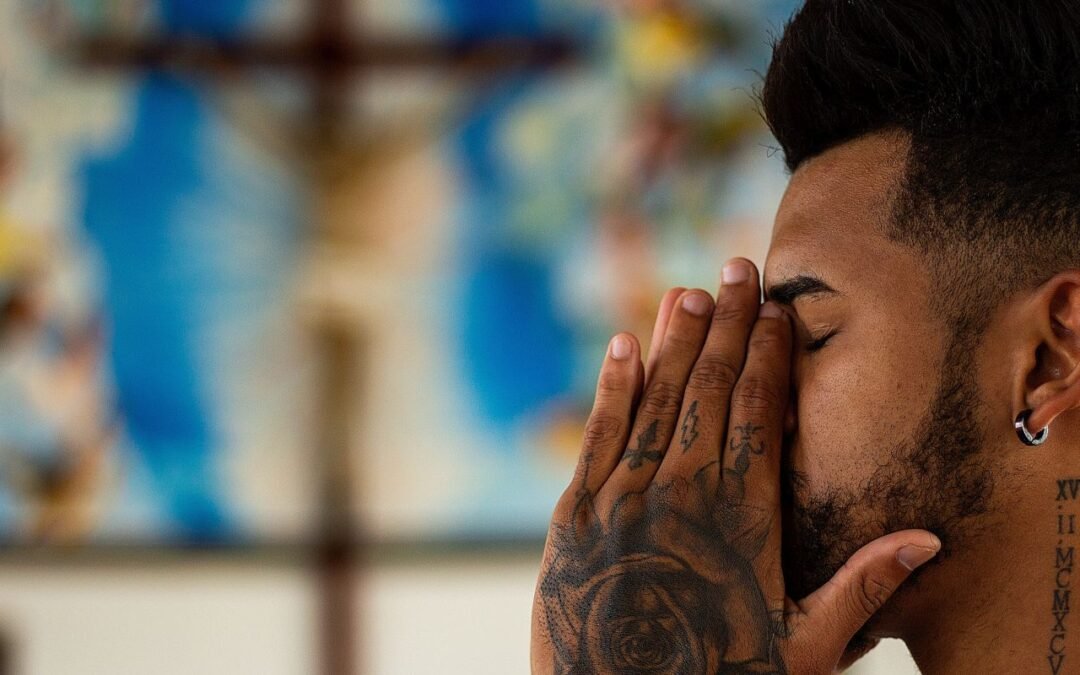 ¿Ayuda la religión a ver el mundo como bueno?