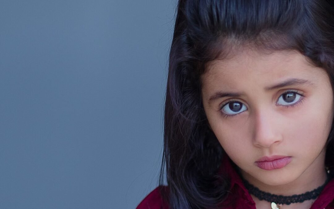 Cómo los padres pueden ayudar a los niños a hablar sobre la disforia de género