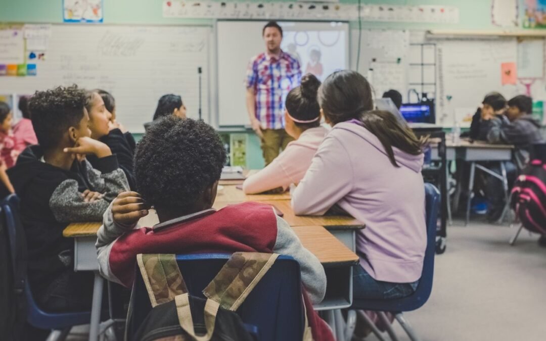 Los niños se atrasan en la escuela.  ¿Cómo podemos ayudar?