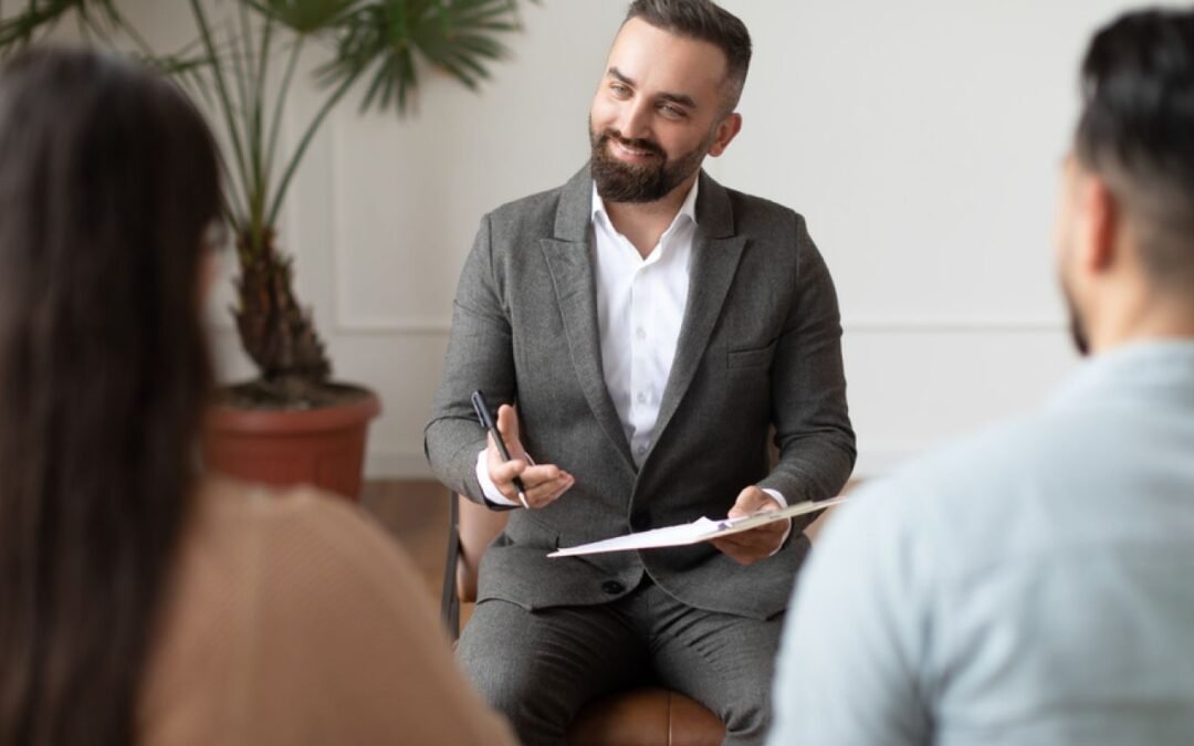 ¿Debo ver a un terapeuta hombre o mujer?