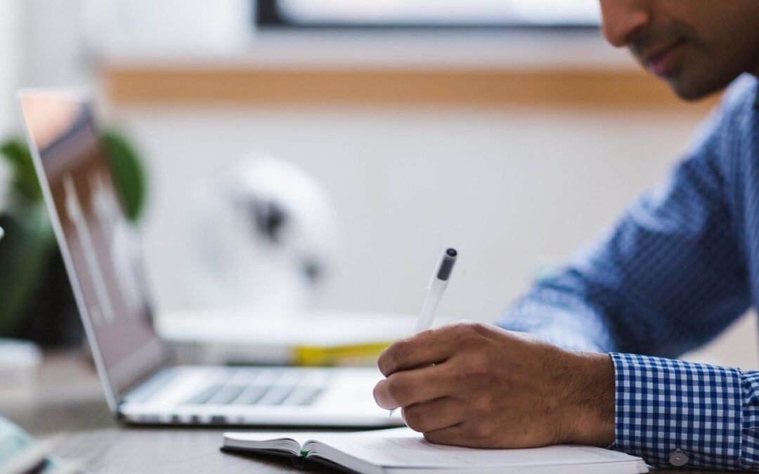 Un informe de progreso sobre la extrañeza de los patrones psicológicos