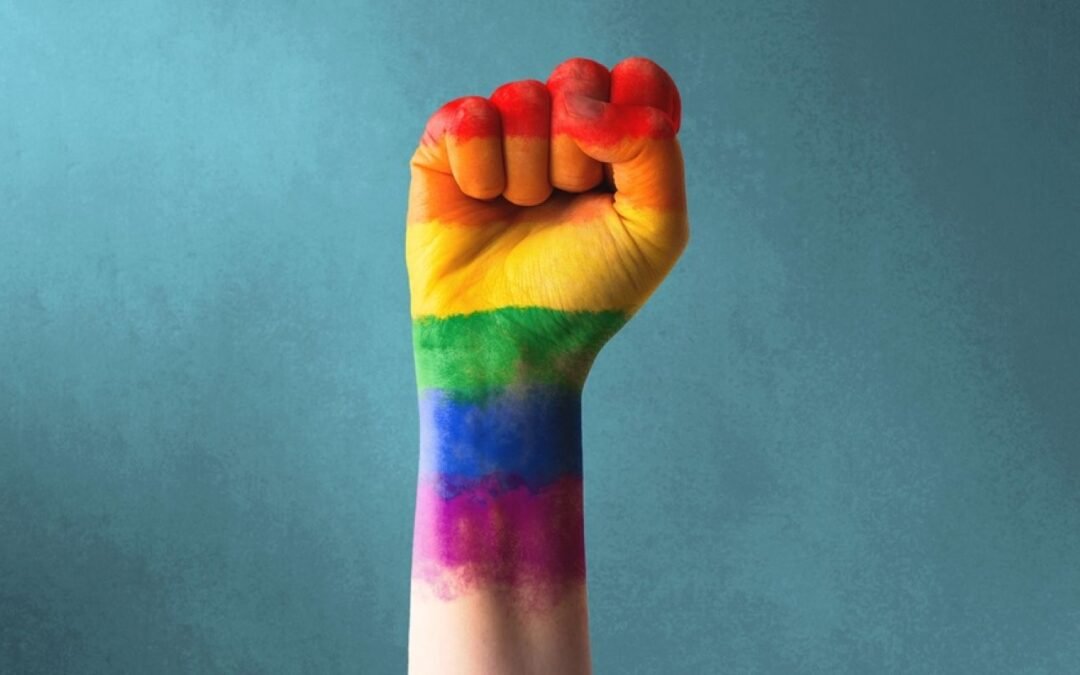 Daño psicológico de la política anti-gay para jóvenes LGBTQI